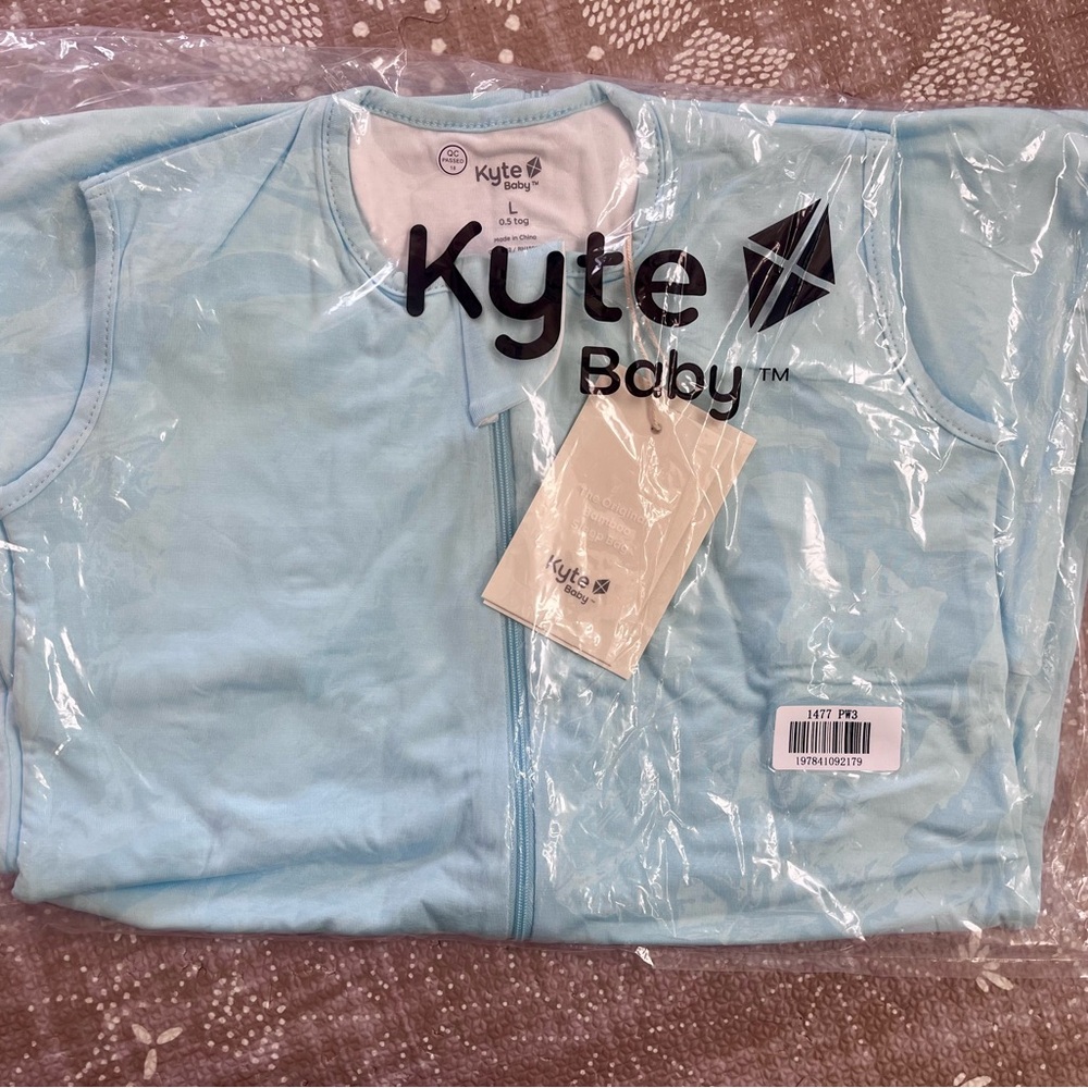 New with tags Kyte Baby Sleep bag Walker 0.5 TOG in light powder blue